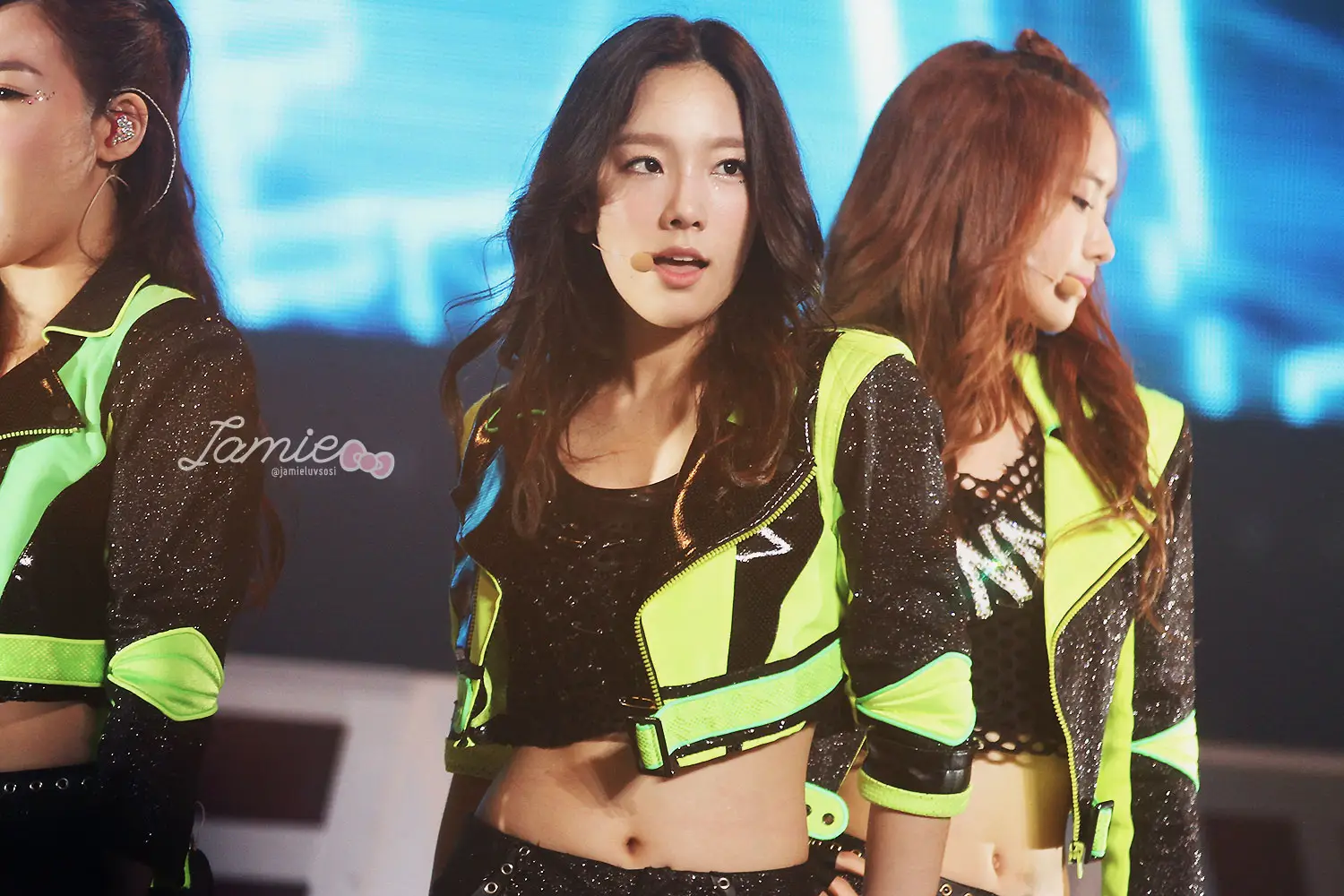 130914 걸스앤피스 인 자카르타 태연 직찍 by Jamie Lee