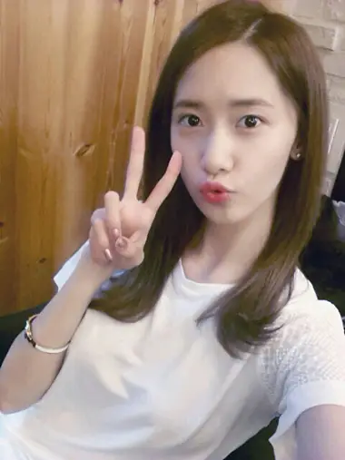 [From. YOONA] 안녕하세여^^