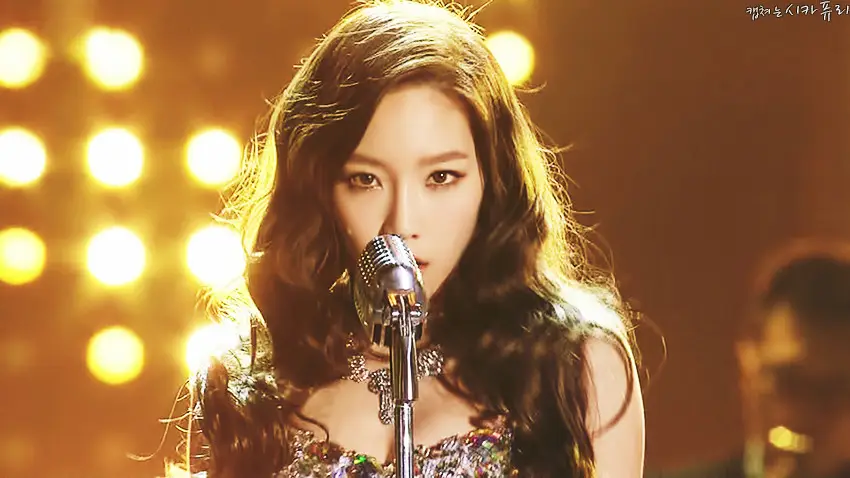 131229 가요대전 태연 치명적.jpgif (crazy in love)