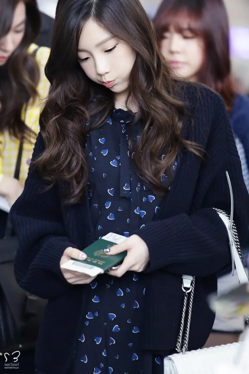 150412 인천공항 출국 태연 직찍(fanphoto) by Sweet3Haven9