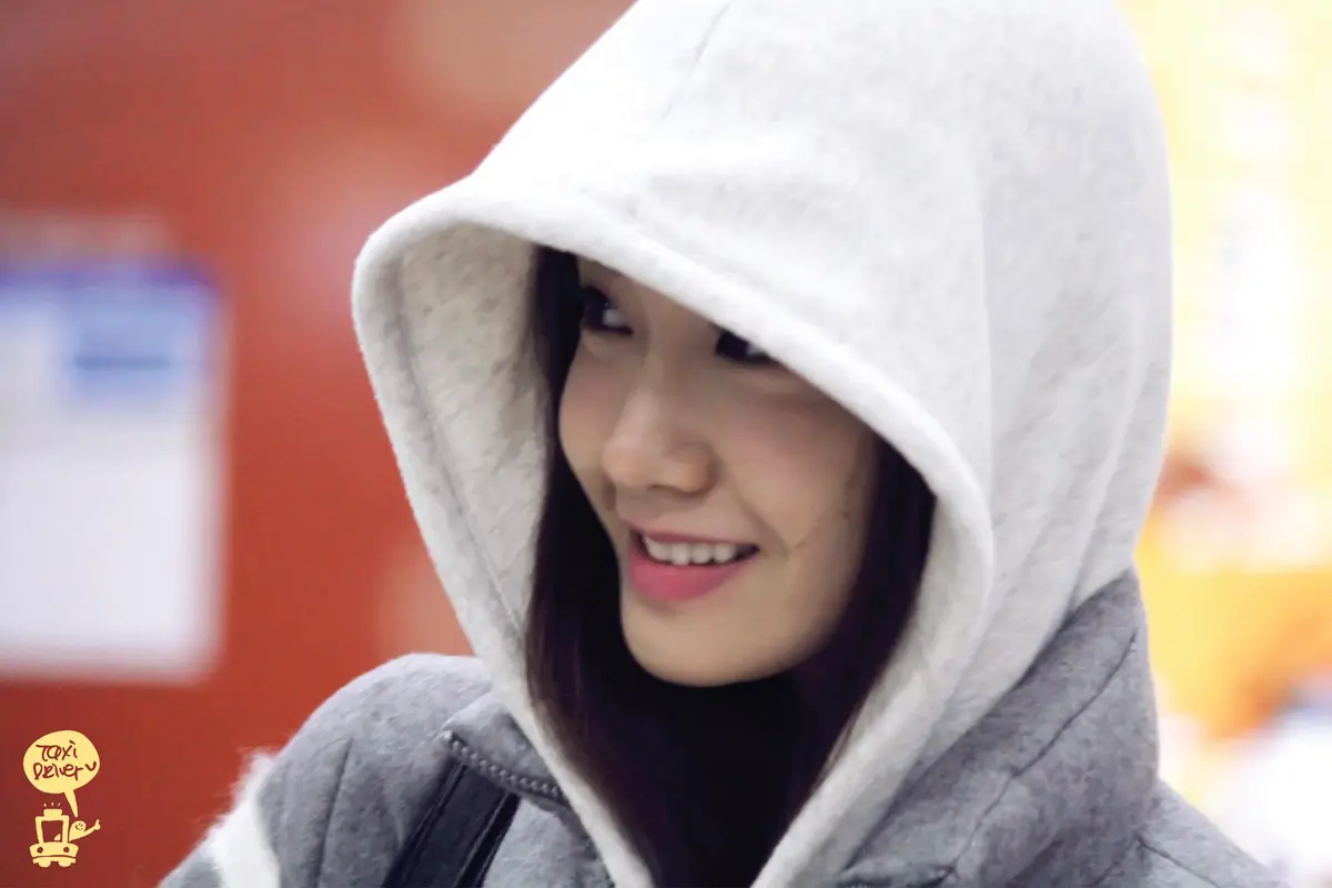 131214 윤아 입국 김포공항 직찍 by Taxi Driver