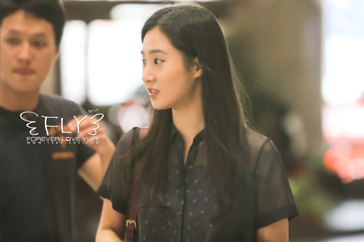 130806 김포공항 출국 유리 by FLY