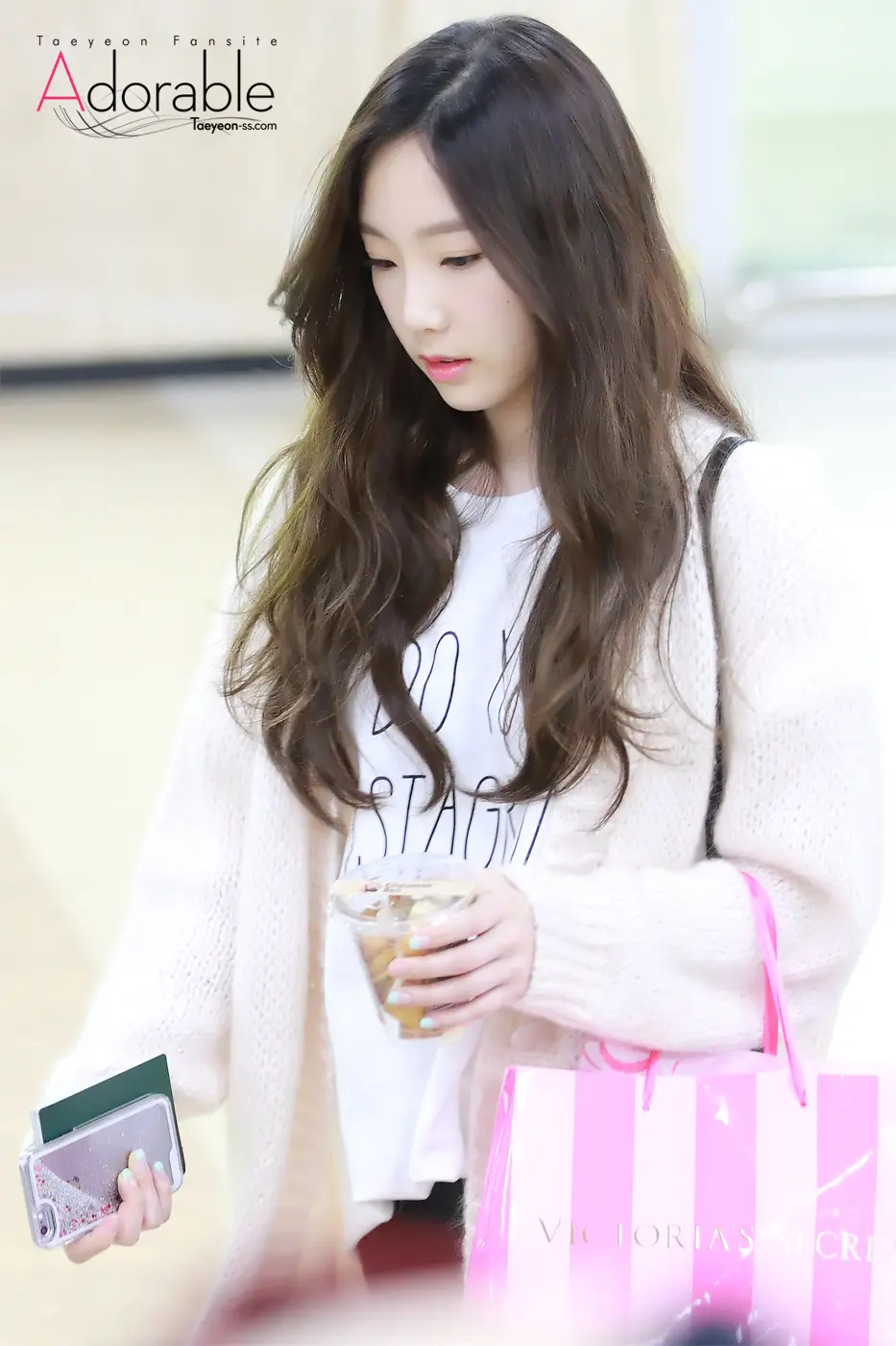 150427 김포공항 입국 태연 직찍 by Adorable