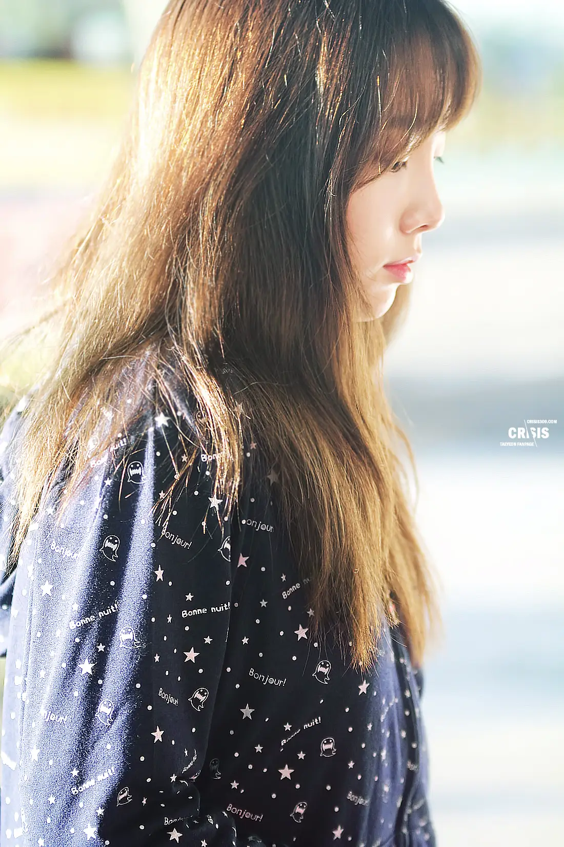 131006 김포공항 출국 태연 직찍 - CRISIS Index.jpg