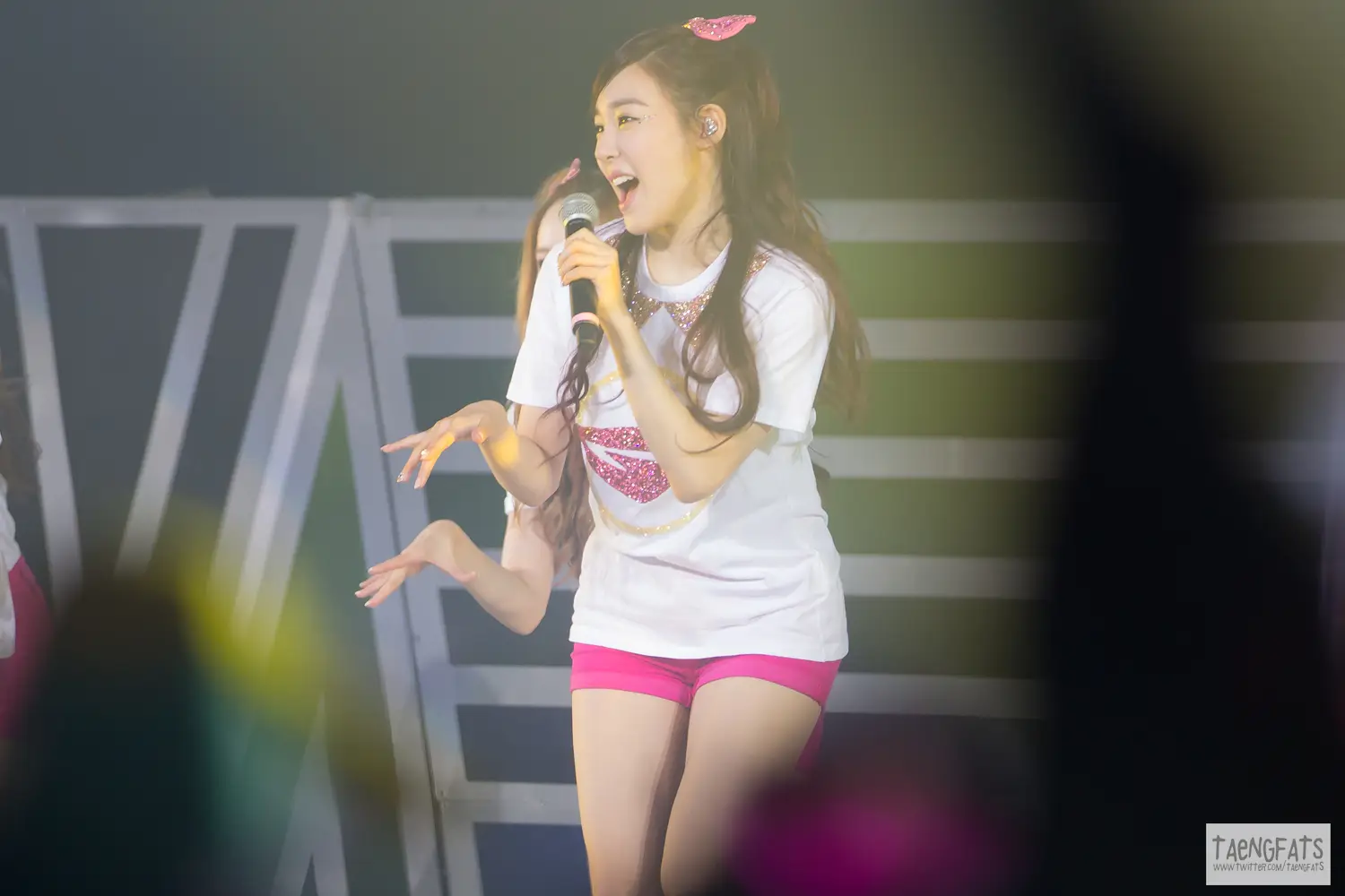 130914 걸스앤피스 자카르타 콘서트 티파니 직찍 by taengfats