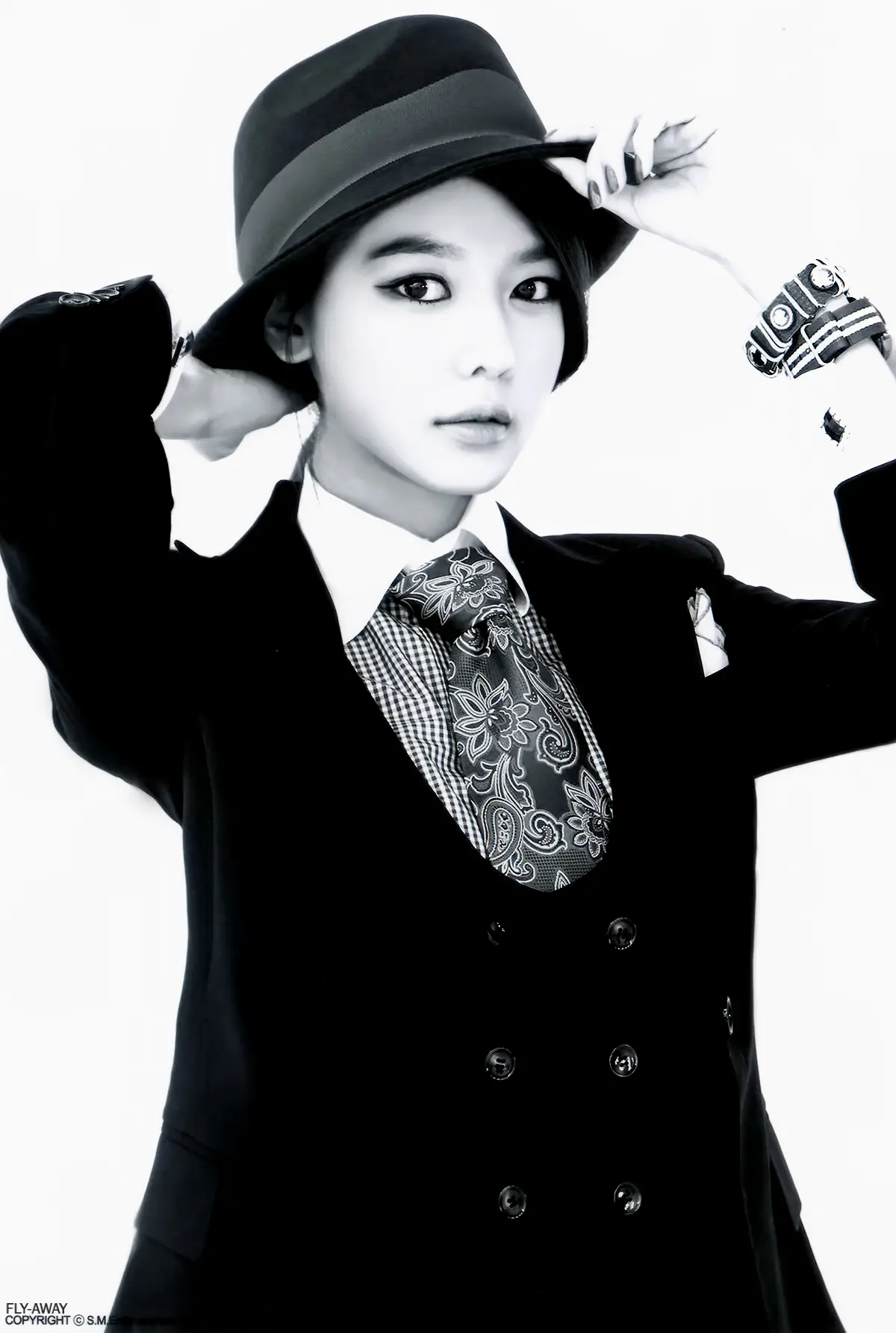 소녀시대 4집 미니앨범 MR.MR. 흑백 컨셉이미지.jpg