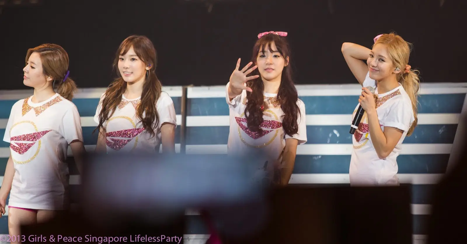 소녀시대 직찍 - 131012 걸스앤피스 싱가폴 콘서트 by LifelessParty