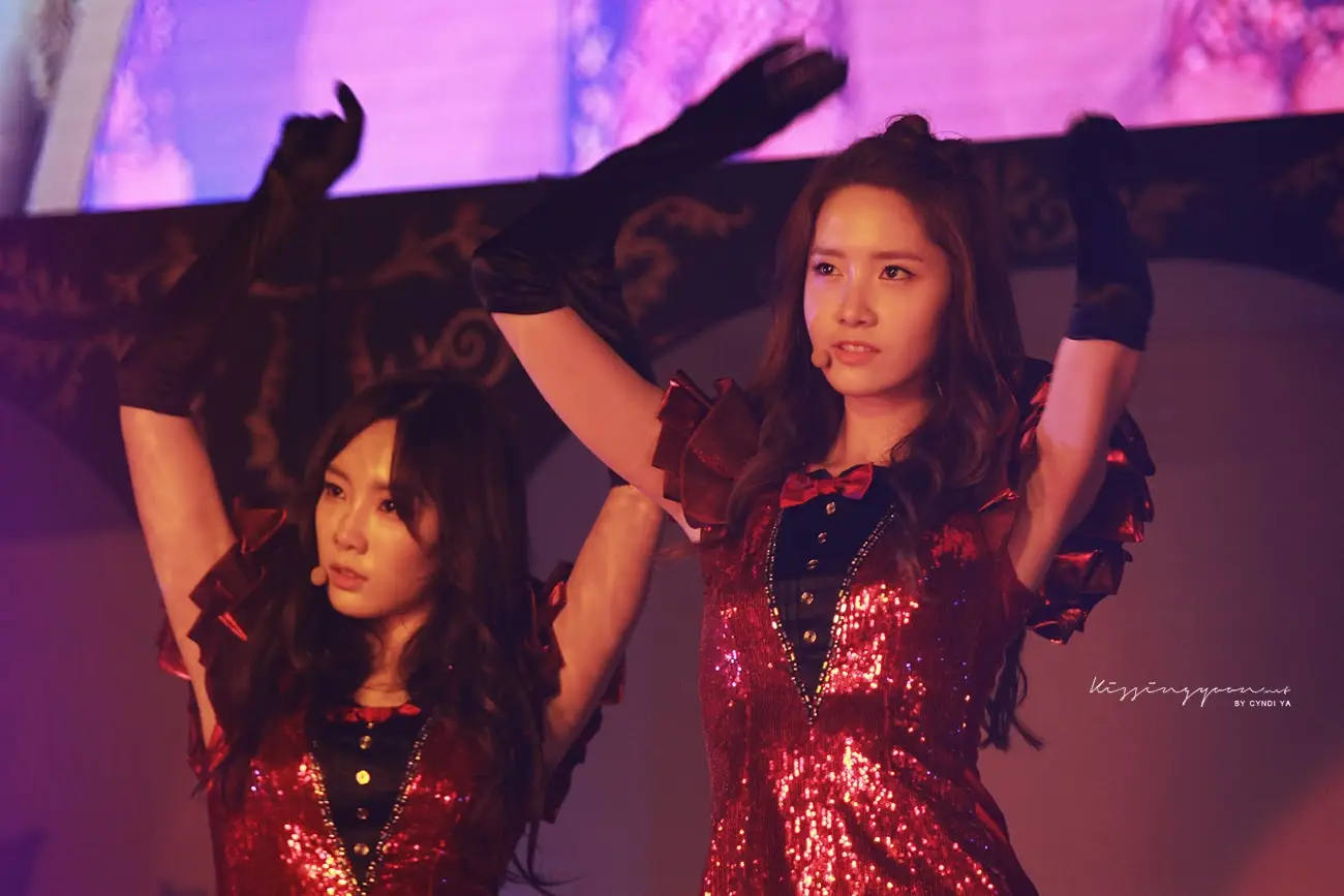 131109 소녀시대 홍콩콘서트 유리 직찍 by Cyndi YA