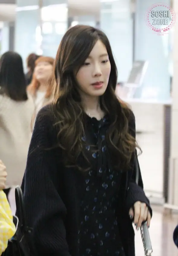 150412 인천공항 출국 태연 직찍 by 소시존닷컴