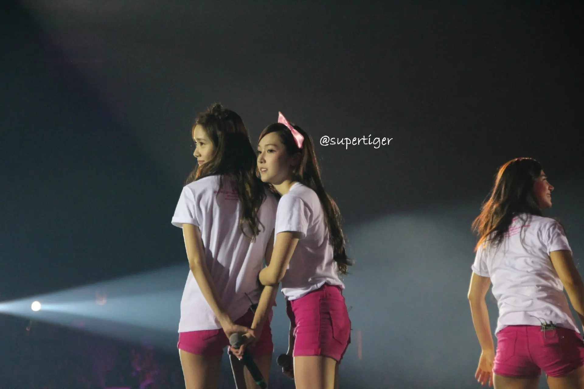 131109 걸스앤피스 인 홍콩 제시카 직찍 by Supertiger, 윤싴룸