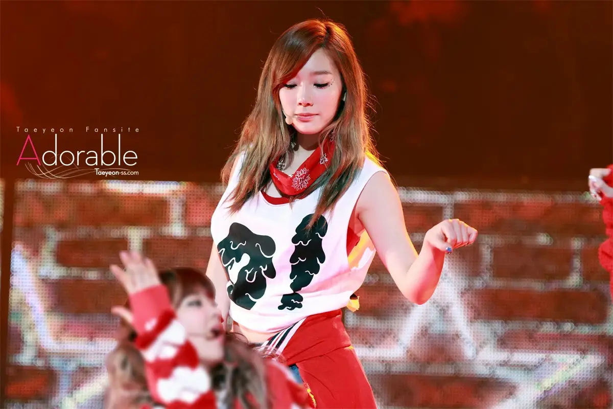 130106 희망음악회 태연 직찍 by Adorable