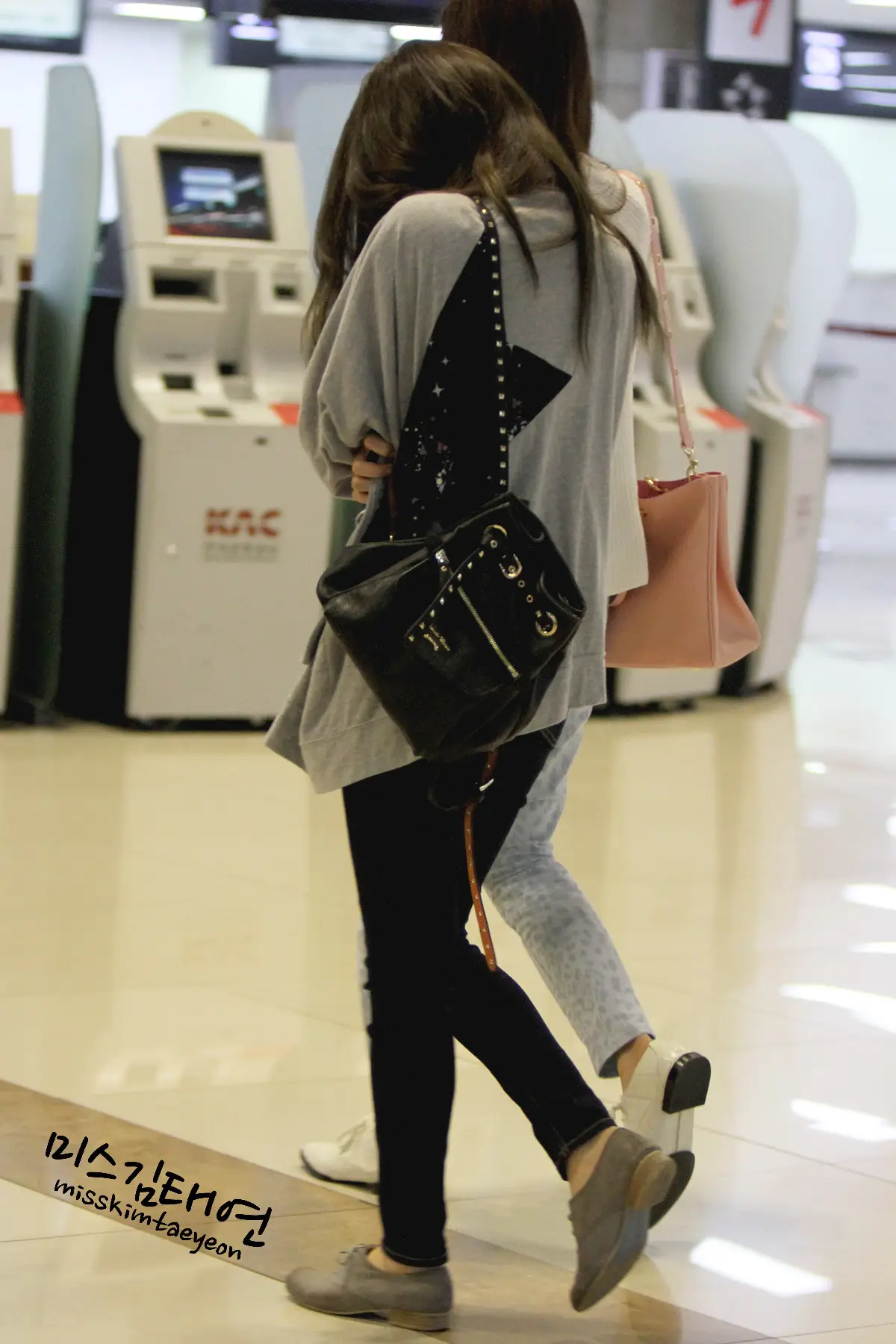 태연(Tae Yeon) 직찍 - 131001,02 김포공항 by 미스김태연