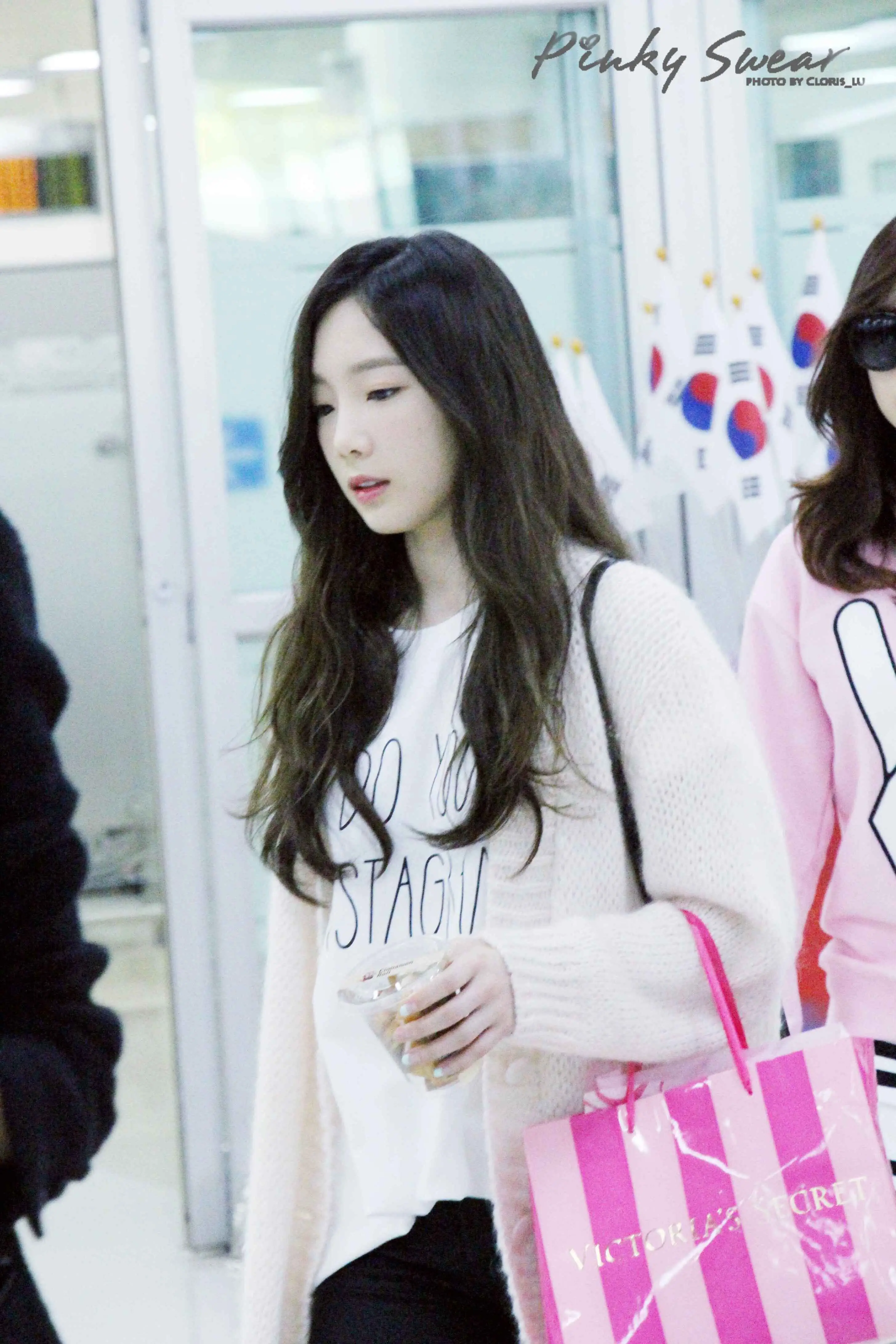 150427 김포공항 입국 태연 직찍 by Pinkyswear