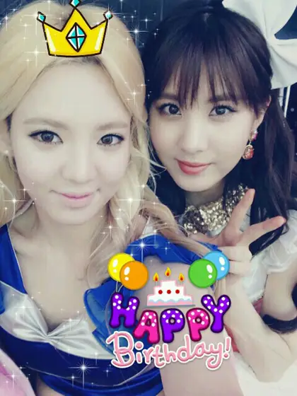 [From. SEOHYUN] 오늘은 효연언니의 생일♥