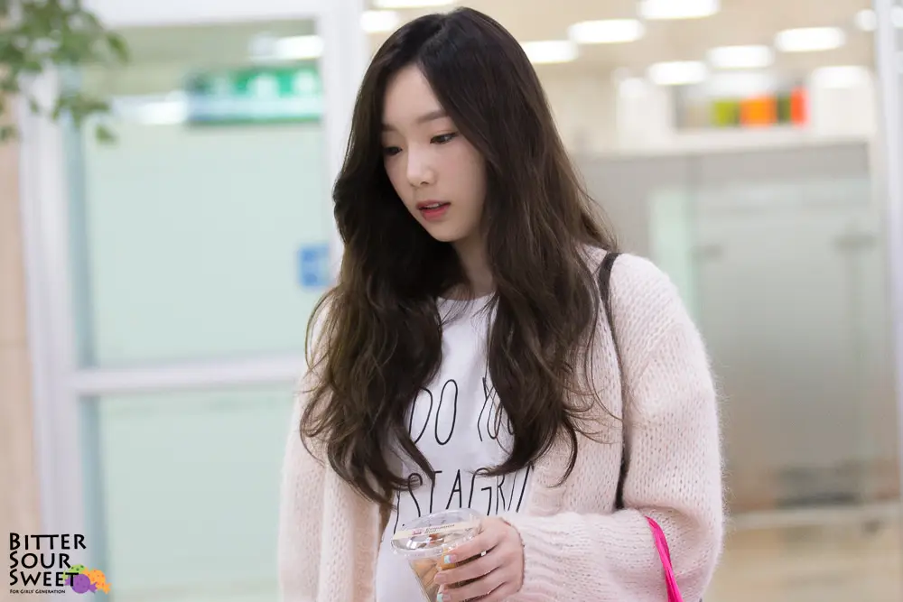 150427 김포공항 입국 태연 직찍 by Bitter Sour Sweet