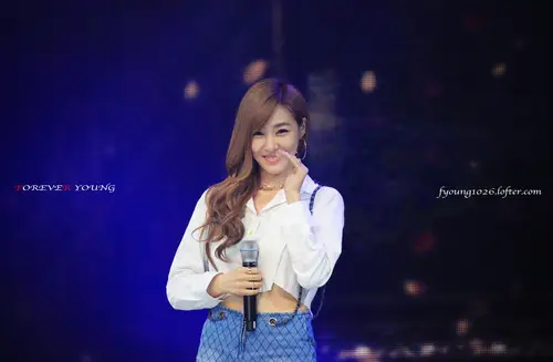 141007 WAPOP 콘서트 태연&티파니 직찍 by FOREVER YOUNG