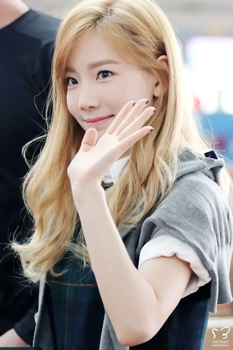 태연(Taeyeon) 직찍 @ 140906 인천공항 출국 by Sweet3Haven9