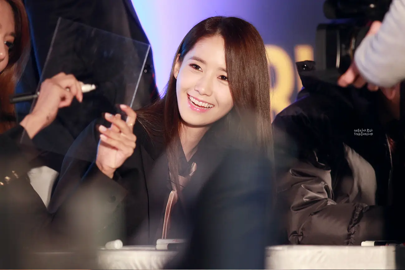 윤아(YoonA) 직찍 - 140316 청계광장 팬사인회 by 세우인가부다,Pabian,+++