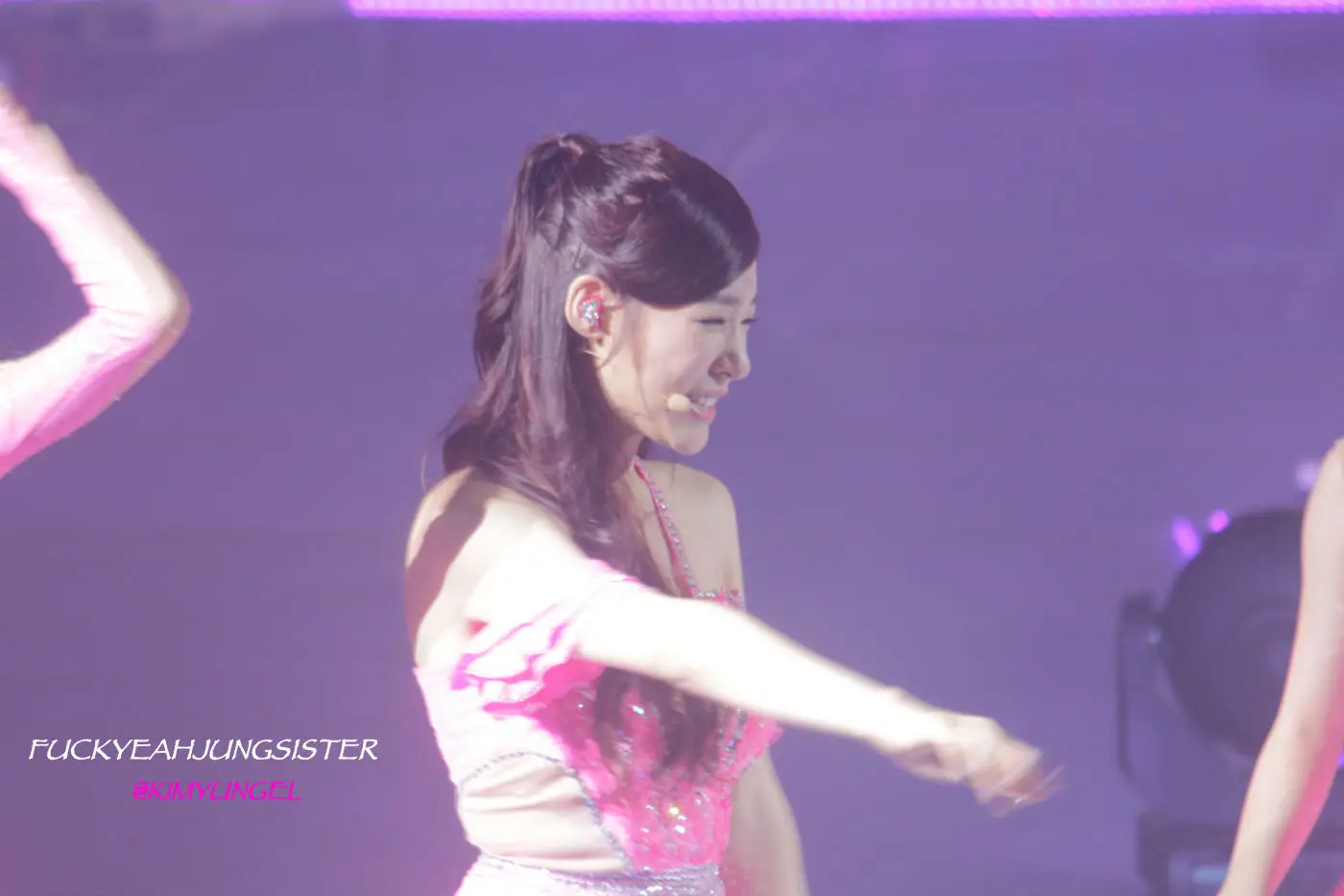 130914 걸스앤피스 자카르타 콘서트 티파니 직찍 by kimyungel