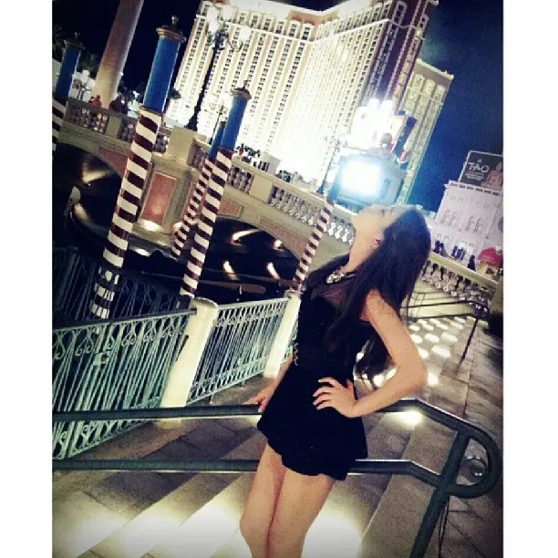 130818 태연 인스타그램 업뎃 - BeautifulNightView #LV