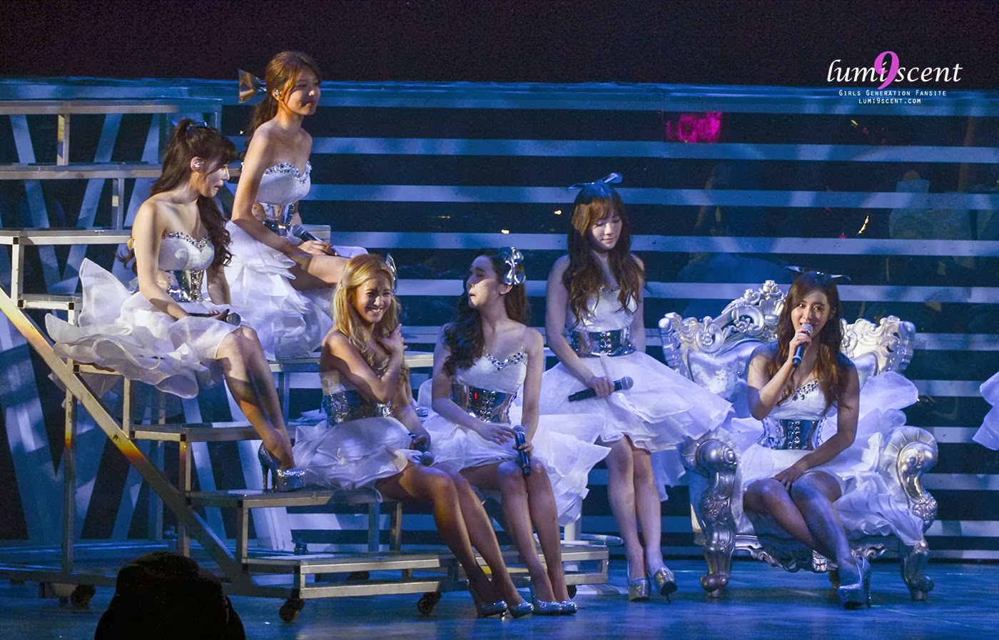 131012 걸스앤피스 싱가폴 콘서트 소녀시대 직찍 by lumi9scent