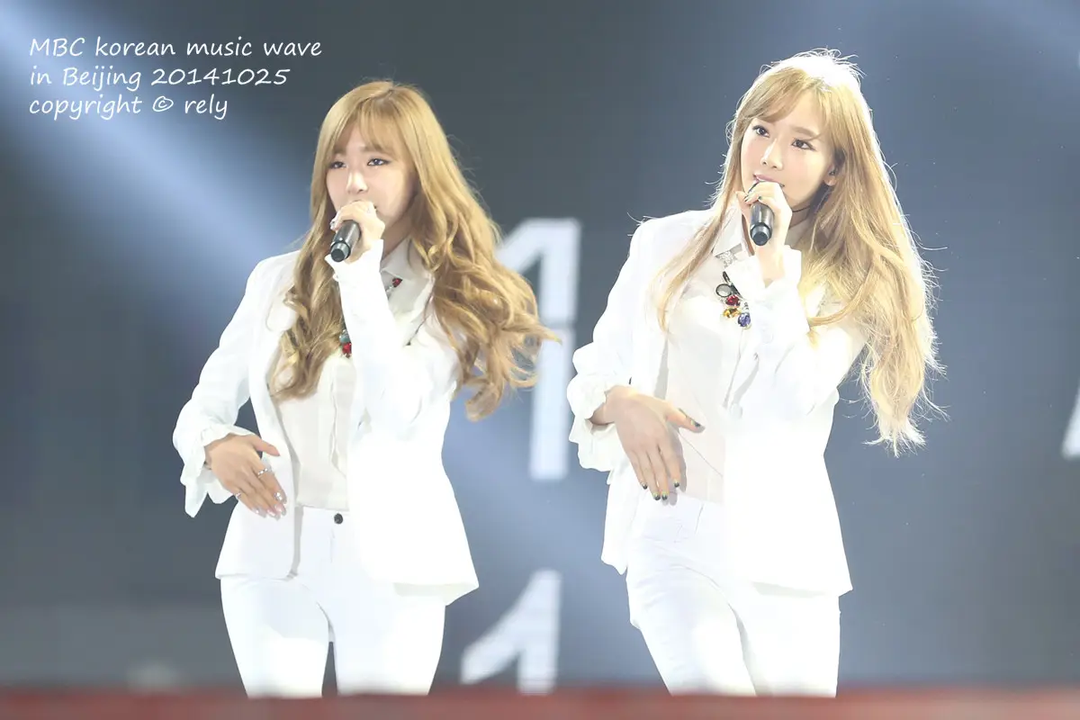 GIRLS’ GENERATION FanPhoto - 141025 MBC 코리안 뮤직 웨이브 by rely