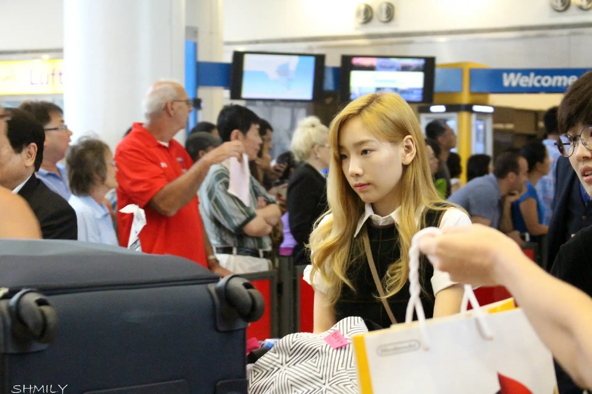 140906 뉴욕 JFK 공항 태티서 by 解接快到怀里来