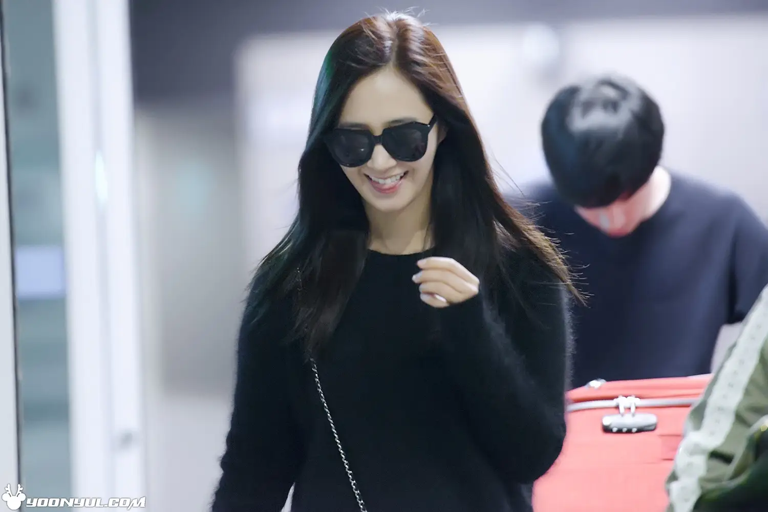 141014 인천공항 유리 직찍 by 윤율닷컴