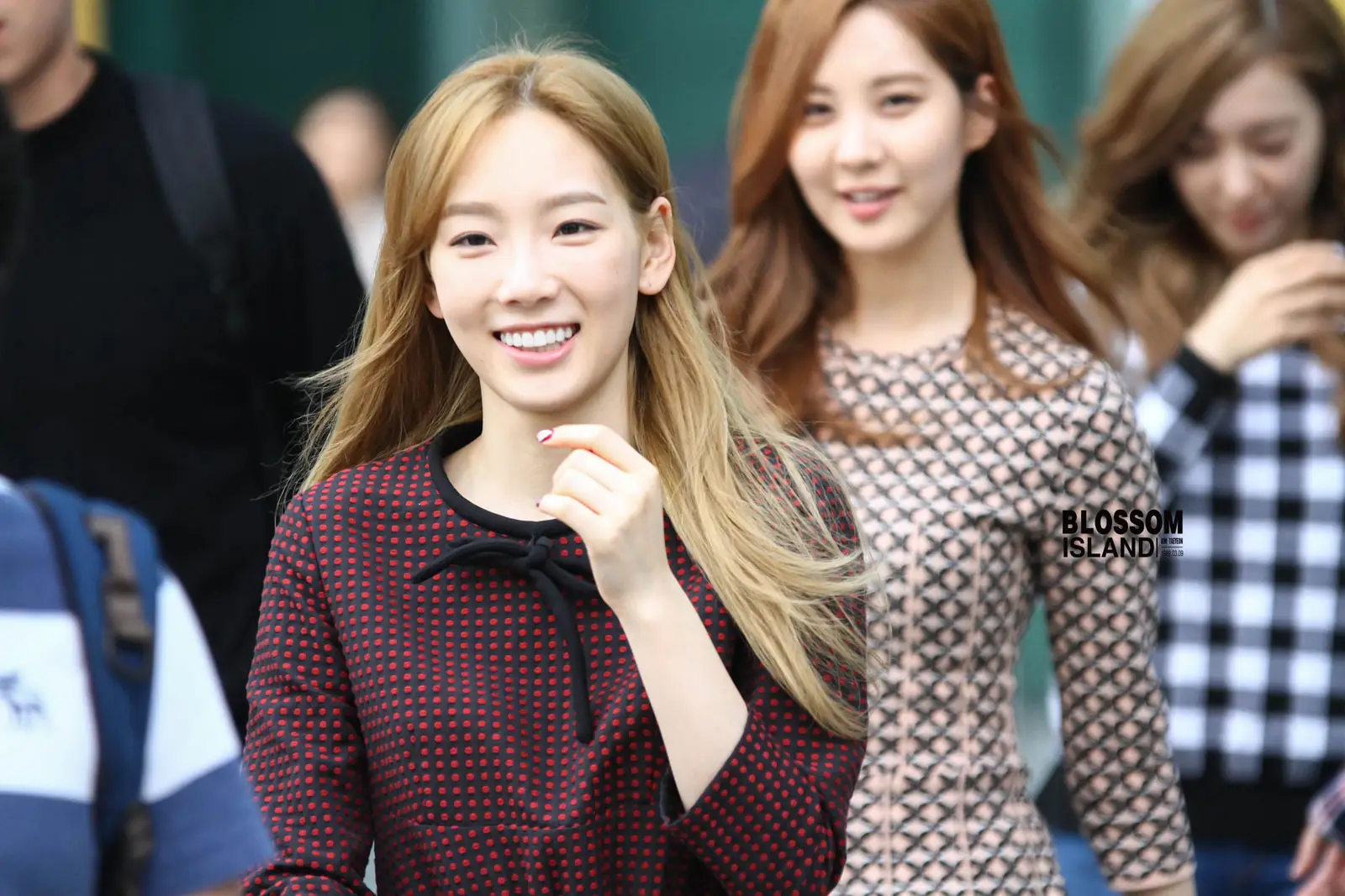 140924 SBS 출,퇴근 태연 직찍 by Blossom island