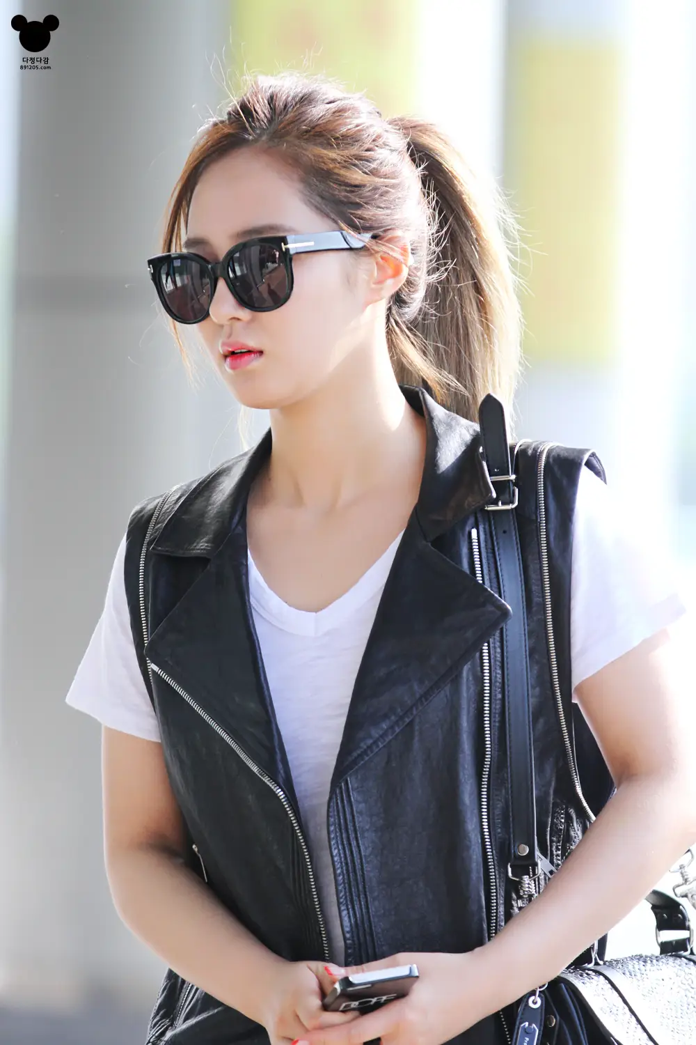 유리(SNSD) 직찍 - 140502 김포공항 출국 by 다정다감 index.jpg