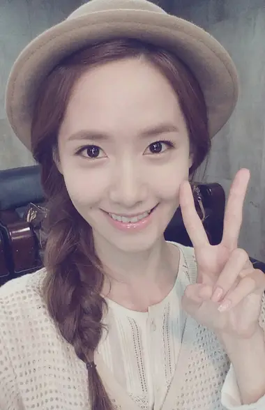 [From. YOONA] 오랜만에 인사하네여~^^