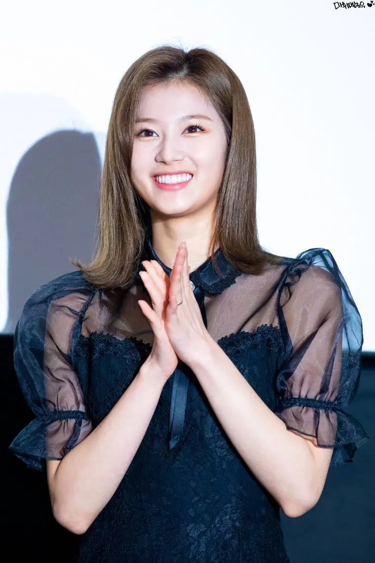 200102 #TWICE (#트와이스) #사나 (#SANA)