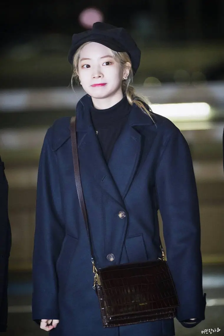 191125 출국하는 트와이스 다현