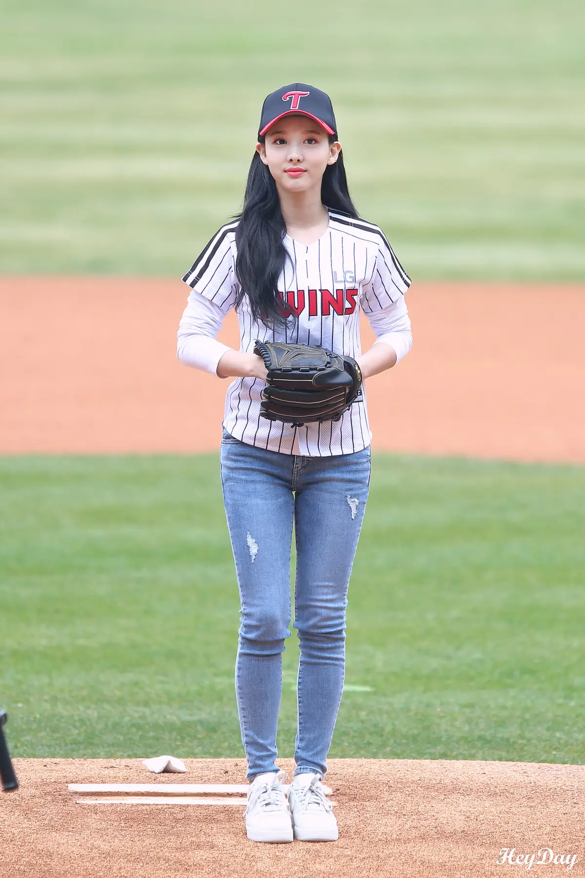 180401 잠실 시구 나연(트와이스)  직찍 [ #나연 #임나연 #TWICE #TWICELAND #트와이스 ]