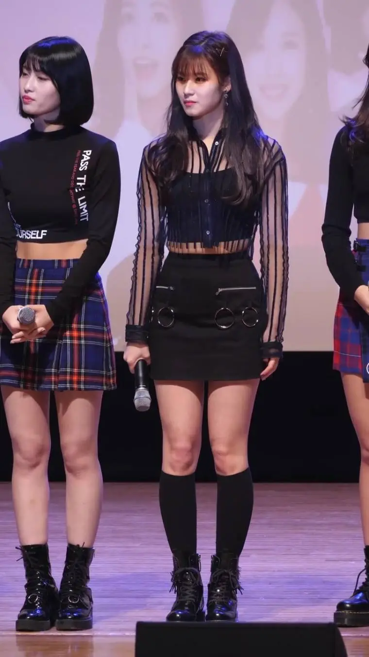 180310 트와이스(TWICE)  [사나]Sana (서든어택팬미팅)