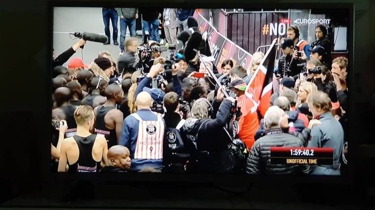 마라톤 마의 2시간 벽 깨짐