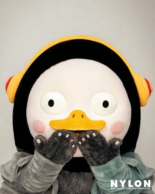 펭수 나일론 화보컷