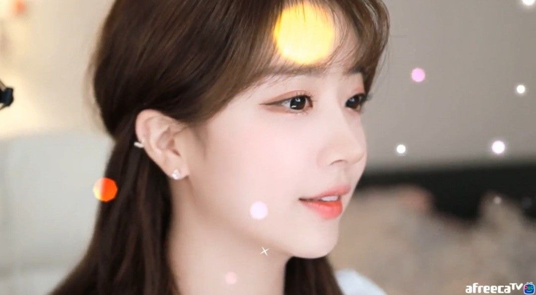 요즘 아프리카 TV 외모 원탑이라는 여 BJ 마이민