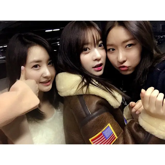 아영(달샤벳) 141220 인스타그램 - 우린 #달샤벳 귀엽다 그치그치그치!!!!!!!!!