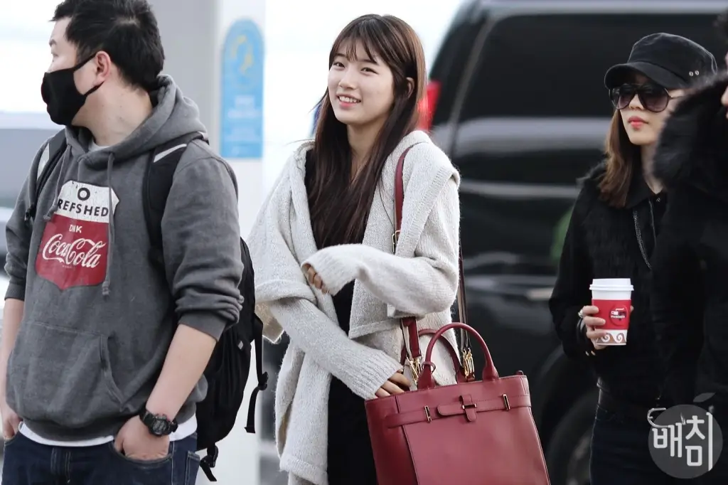 수지(miss a) 직찍 :: 130115 인천공항 출국 직찍 by 배치미