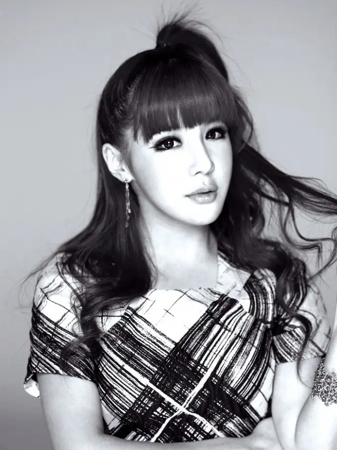 YG 15주년 미모 폭발한 박봄