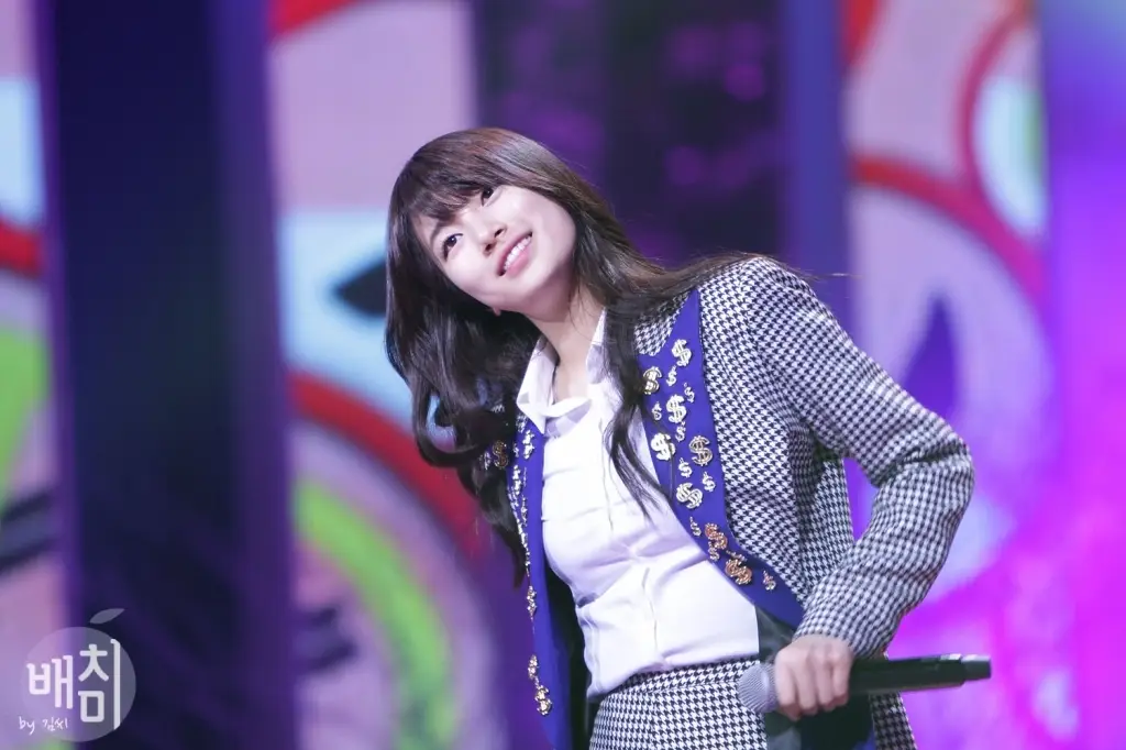 수지(miss a) 직찍 :: 121222 KBS 희망로드콘서트 by 배치미