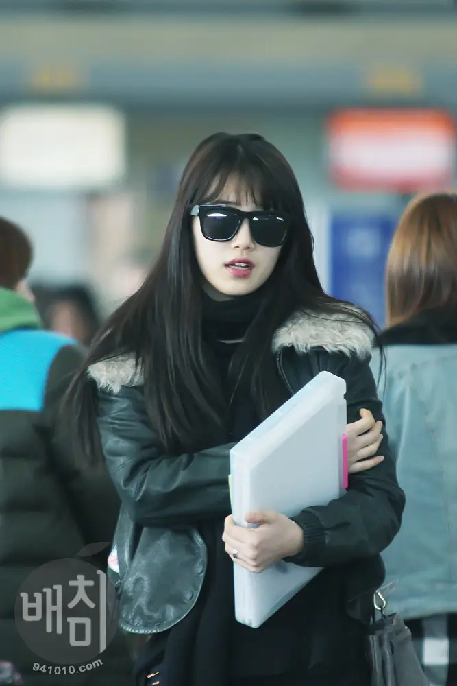 수지(miss a) 직찍 :: 130103 인천공항 출국 by 배치미