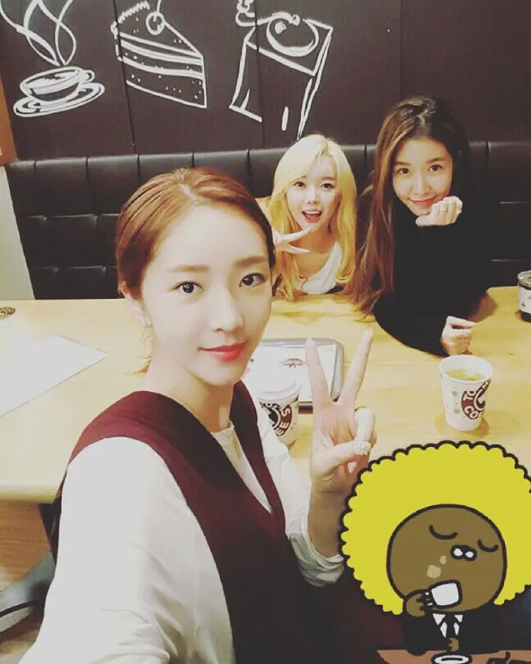 세리(달샤벳) 151003 인스타그램 - 미스찌사장님이 된 지혜온니랑 슬기온니랑