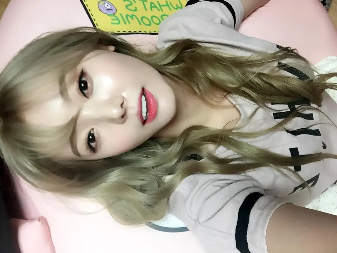 세리(달샤벳) 151017 인스타그램 - 대전 까지 와준 우리 이쁜 달링들 고마웡