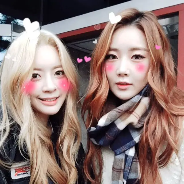 아영(달샤벳) 160110 인스타그램 - 아침부터 달링이랑 우리 둘다 열일했당