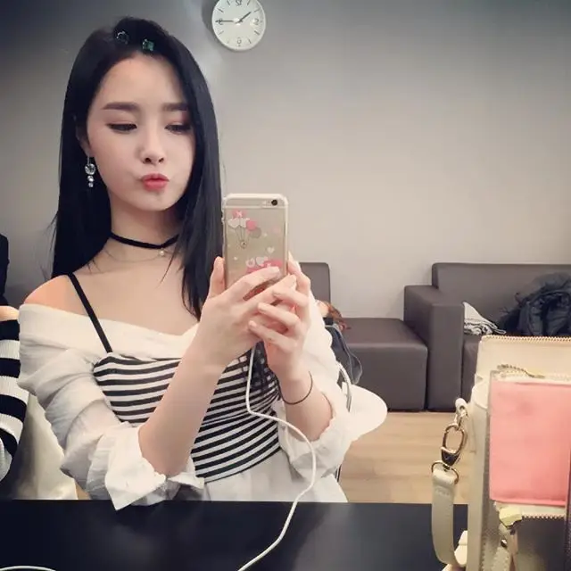 우희(달샤벳) 160206 인스타그램.jpg