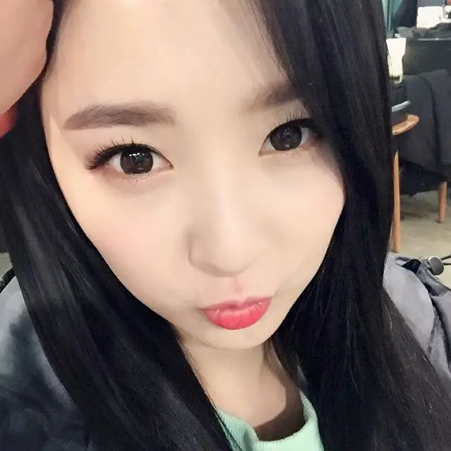 우희(달샤벳) 160124 인스타그램 - ㅋㅋㅋ..ㅋㅋ춥다..