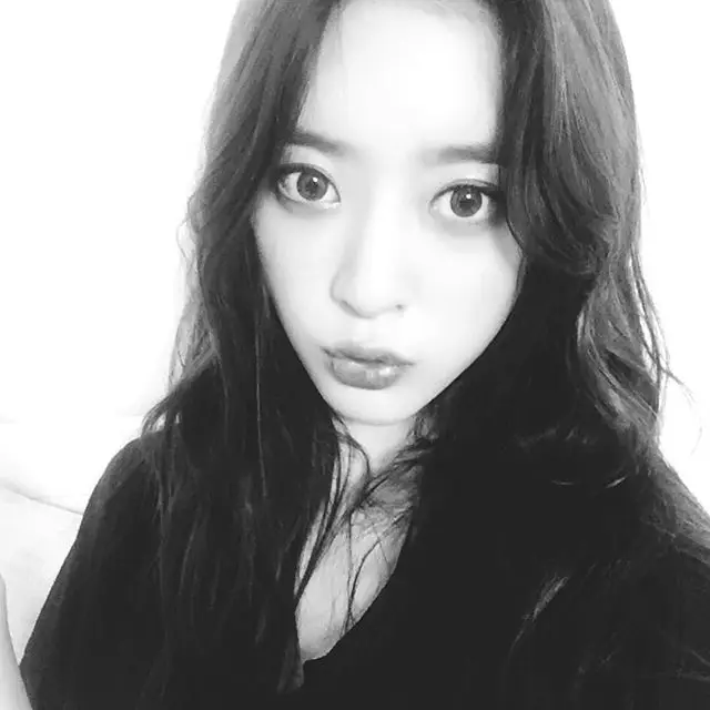 아영(달샤벳) 160430 인스타그램 - 안녕 난 집순이야