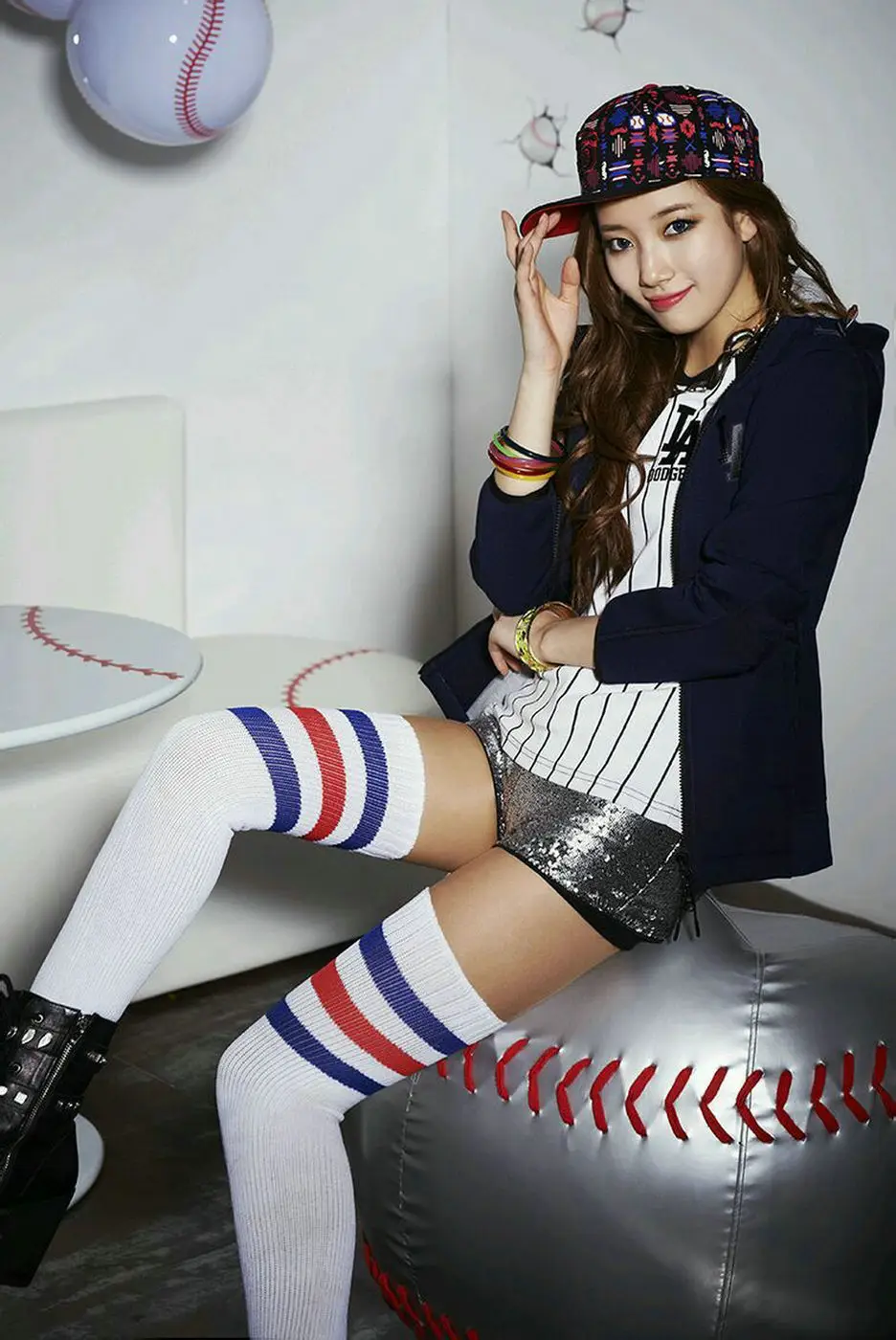 미쓰에이 수지 MLB 화보 업데이트.jpg